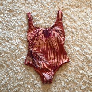 Kona Sol swimsuit ~NEVER WORN~